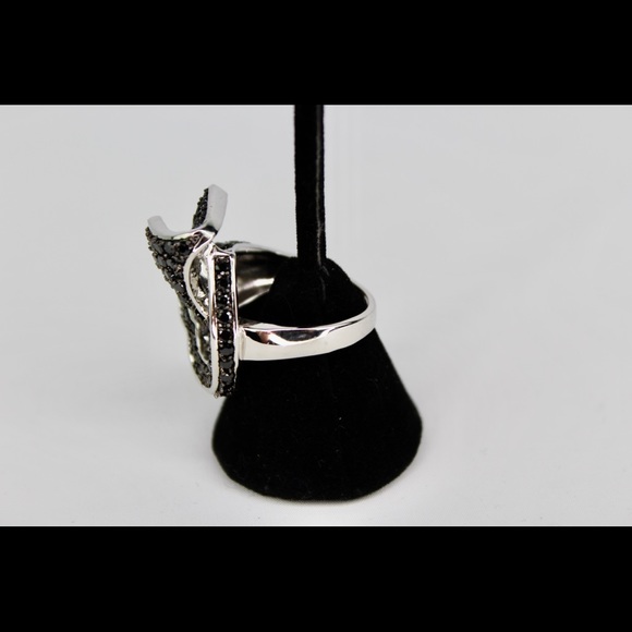 STATEMENT RING Hearts Entwined NWT - Picture 3 of 3